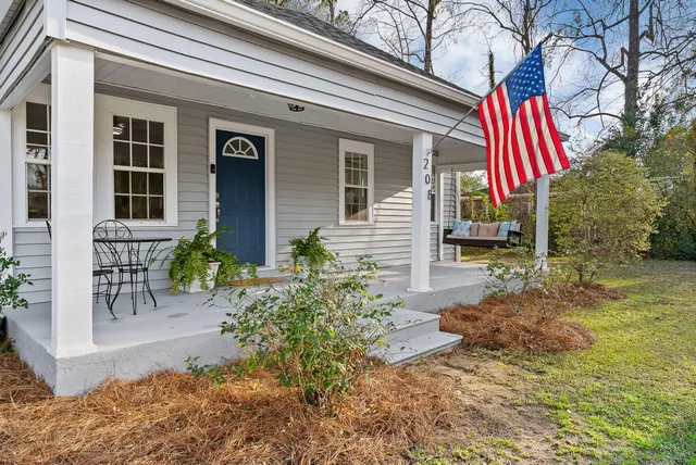 $299,000 | 208 Newell Street, Moncks Corner, SC 29461