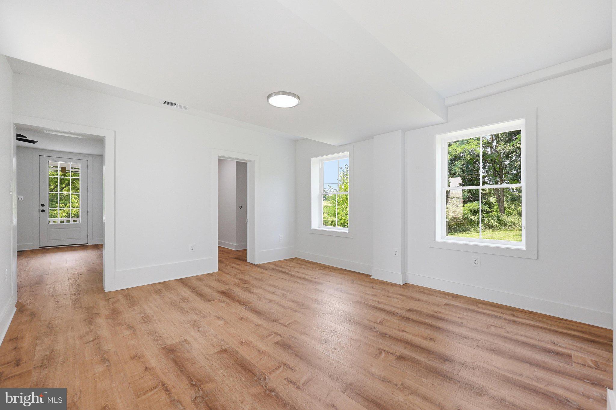 11523 Handboard Road Union Bridge, MD 21791 - Photo 9 of 48 Dining Room