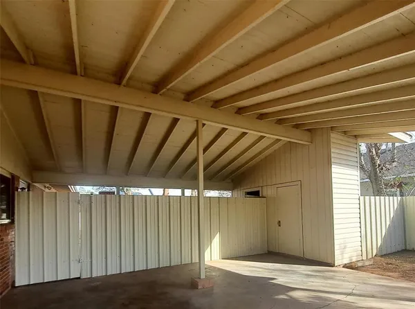 $2,500 | 407 Eddy Street, Quanah, TX 79252