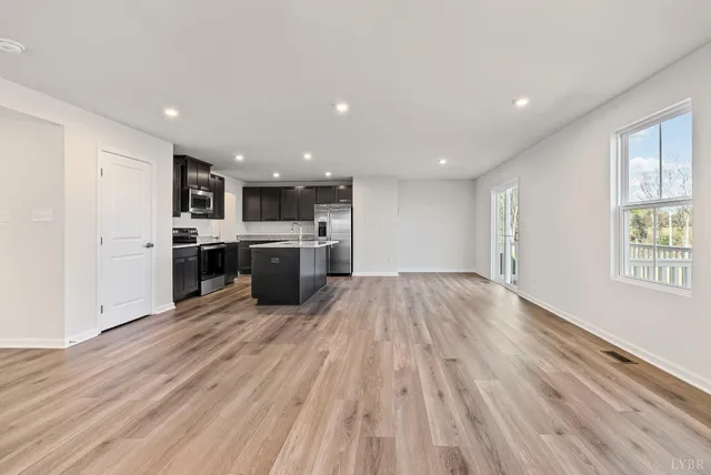 $329,990 | 186 Grv Hl Terrace, Lynchburg, VA 24501