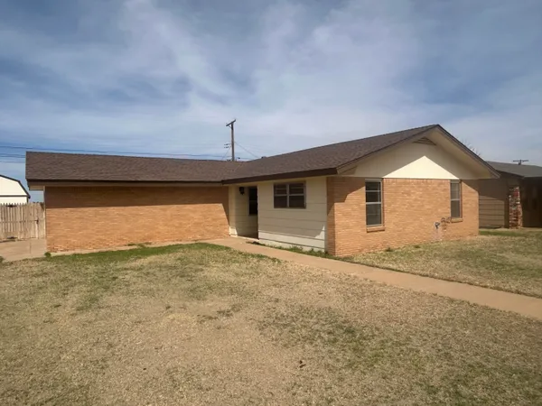 $139,900 | 111 Bobby Street, Levelland, TX 79336