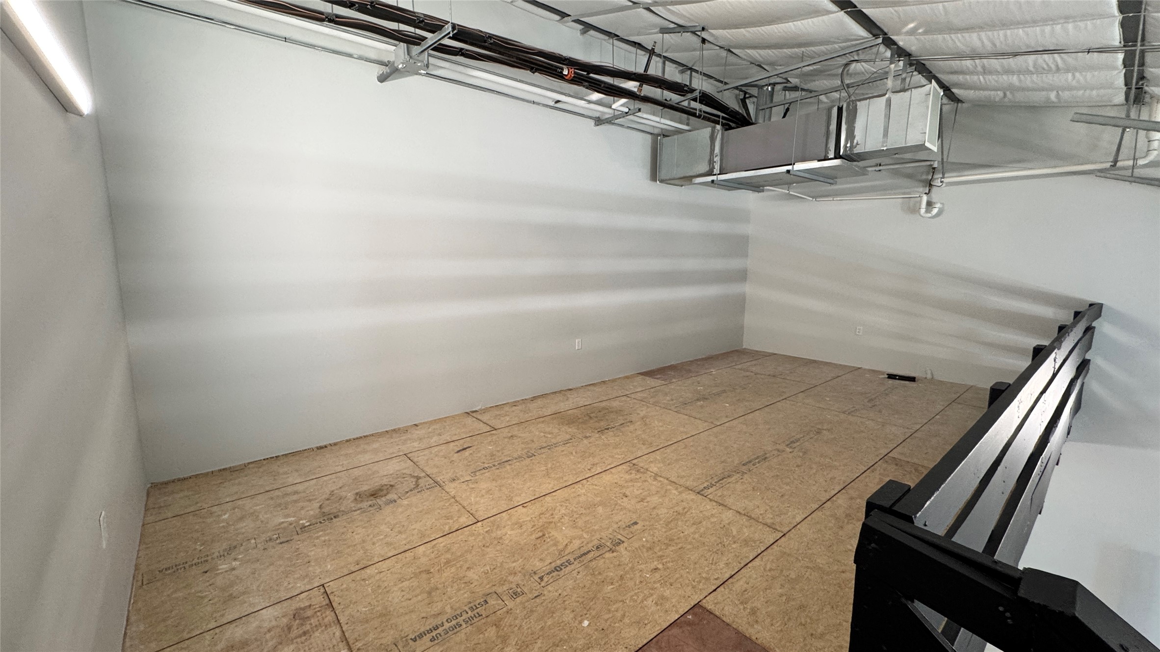 1009 Ranch Road 620 North, Unit 401 Lakeway, TX 78734 - Photo 7 of 15 A versatile open-concept space awaits your creative vision, ready for customization.
