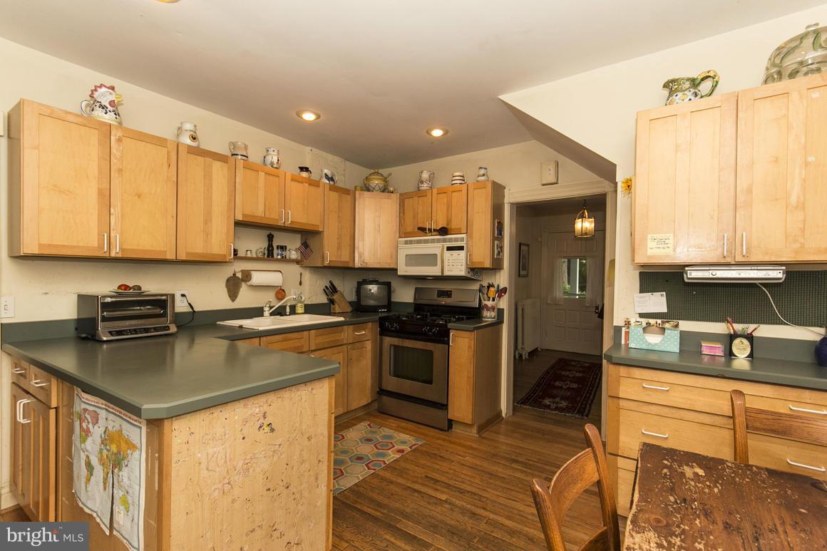 720 St Johns Road Baltimore, MD 21210 - Photo 14 of 25 Kitchen