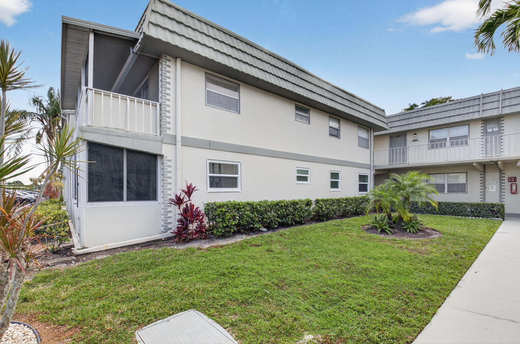 212 Monaco Way Delray Beach, FL 33446 - Photo 1 of 108 1-web-or-mls-DSC_7155