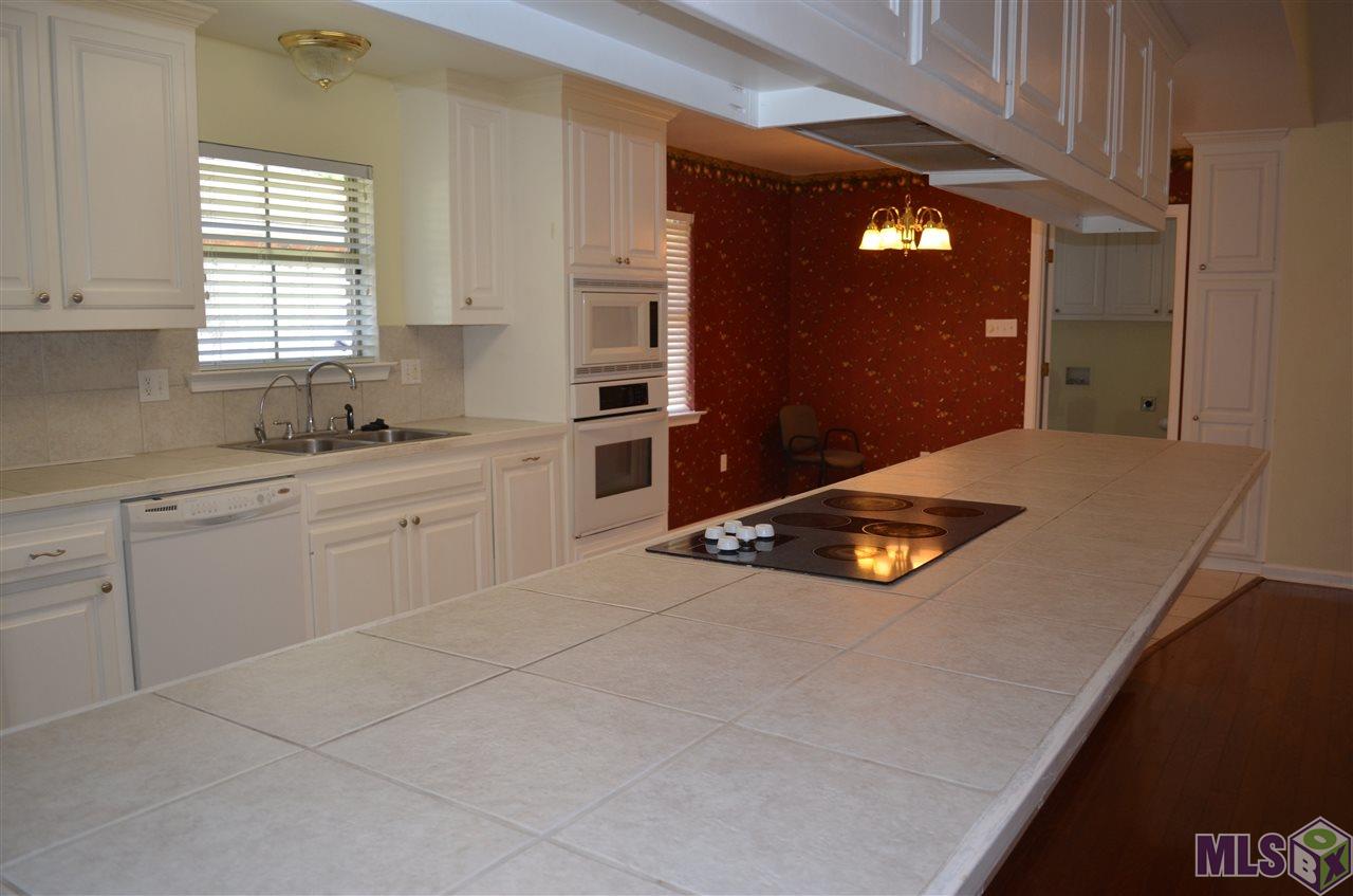 1020 Rue Crozat Baton Rouge, LA 70810 - Photo 3 of 16