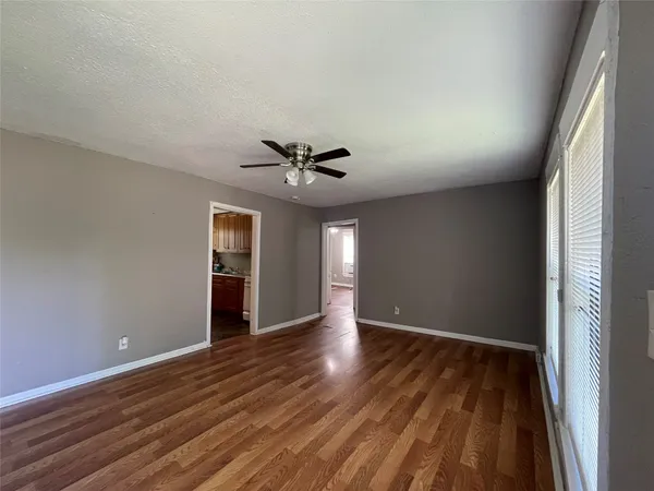 $1,075 | 4623 Perry Street, Houston, TX 77021