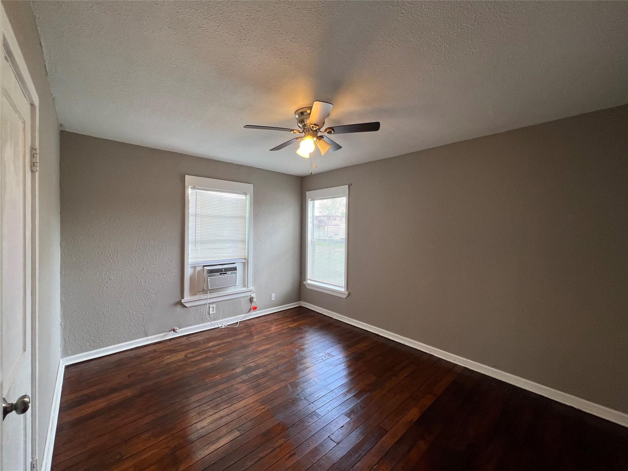 4623 Perry Street Houston, TX 77021 - Photo 8 of 9
