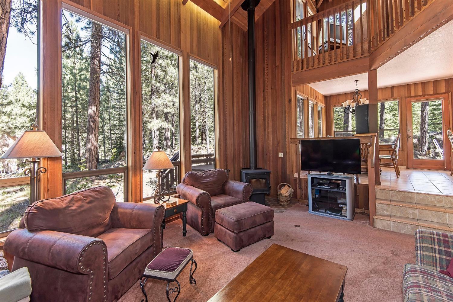 70933 Chicory, Unit B 25 Black Butte Ranch, OR 97759 - Photo 3 of 22 Gallery Image 3
