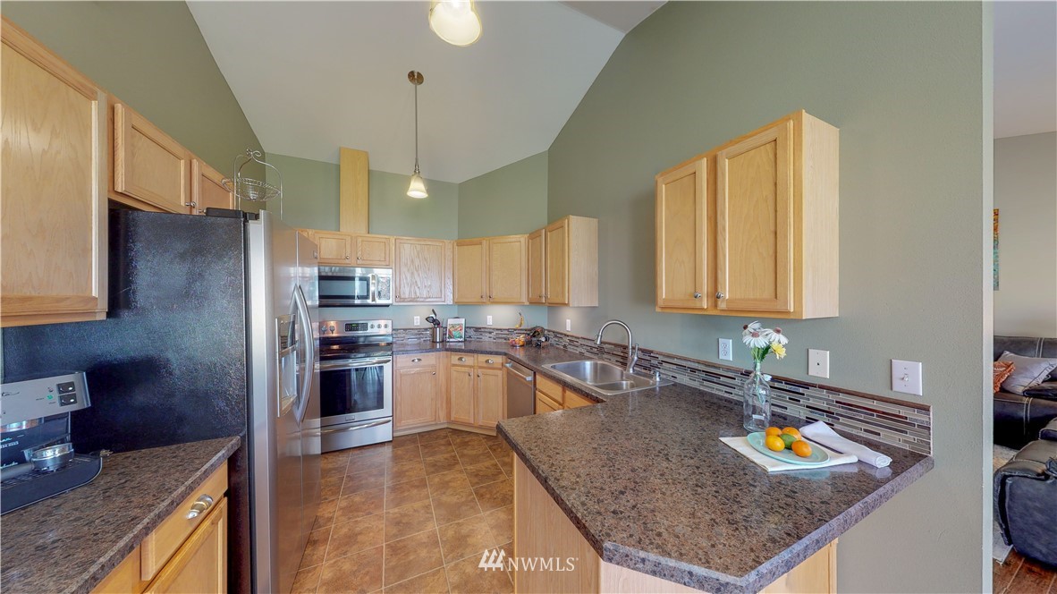 18031 Daryl Lane Southwest Rochester, WA 98579 - Photo 14 of 25