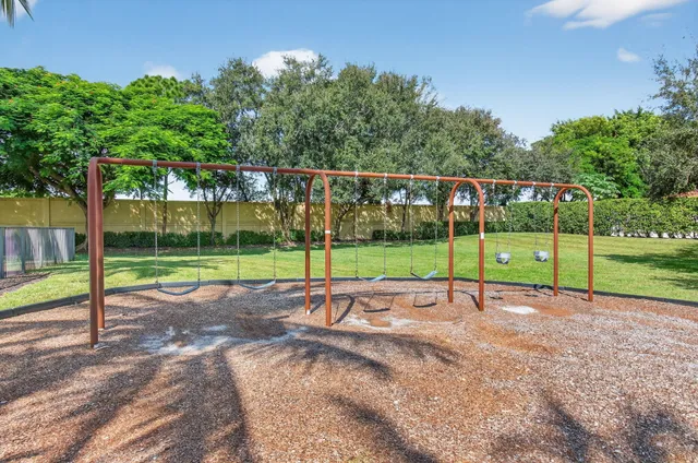 $950,000 | 8137 Ferentino Pass, Delray Beach, FL 33446