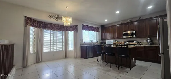 $3,800 | 6435 West Buckskin Trail, Phoenix, AZ 85083