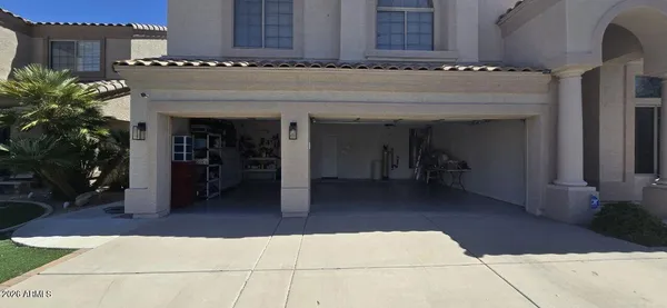 $3,800 | 6435 West Buckskin Trail, Phoenix, AZ 85083