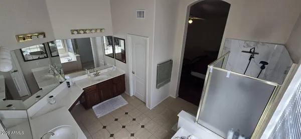 $3,800 | 6435 West Buckskin Trail, Phoenix, AZ 85083