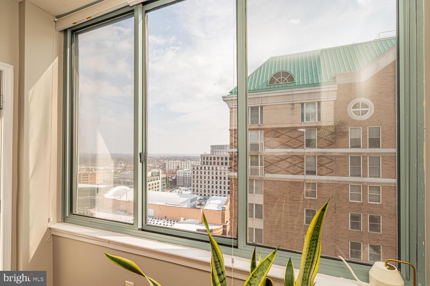 851 North Glebe Road, Unit 1908 Arlington, VA 22203 - Photo 27 of 56