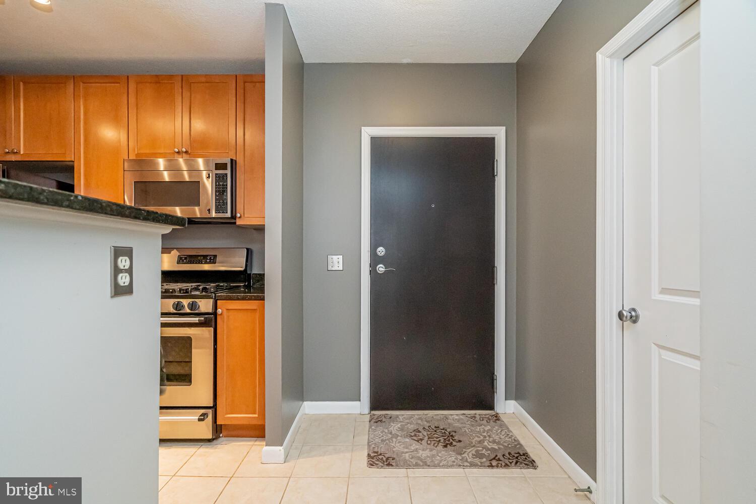 851 North Glebe Road, Unit 1908 Arlington, VA 22203 - Photo 8 of 56