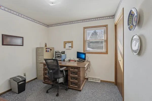 $575,000 | 2500 Pinto Trail, McFarland, WI 53558
