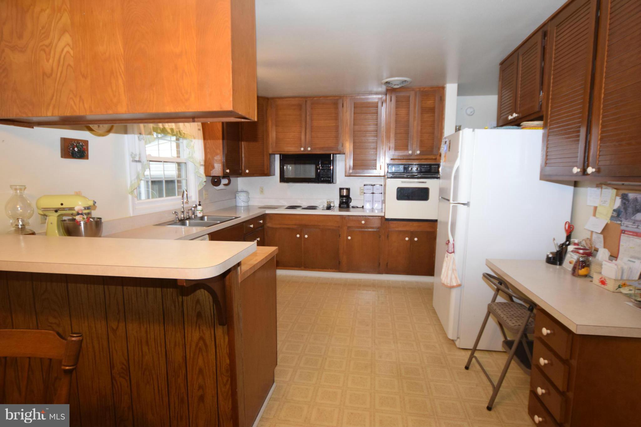 7938 Yellow Springs Road Frederick, MD 21702 - Photo 5 of 18 Kitchen