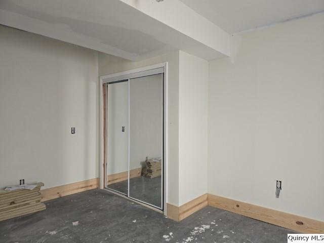 820 Center Street Carthage, IL 62321 - Photo 7 of 26