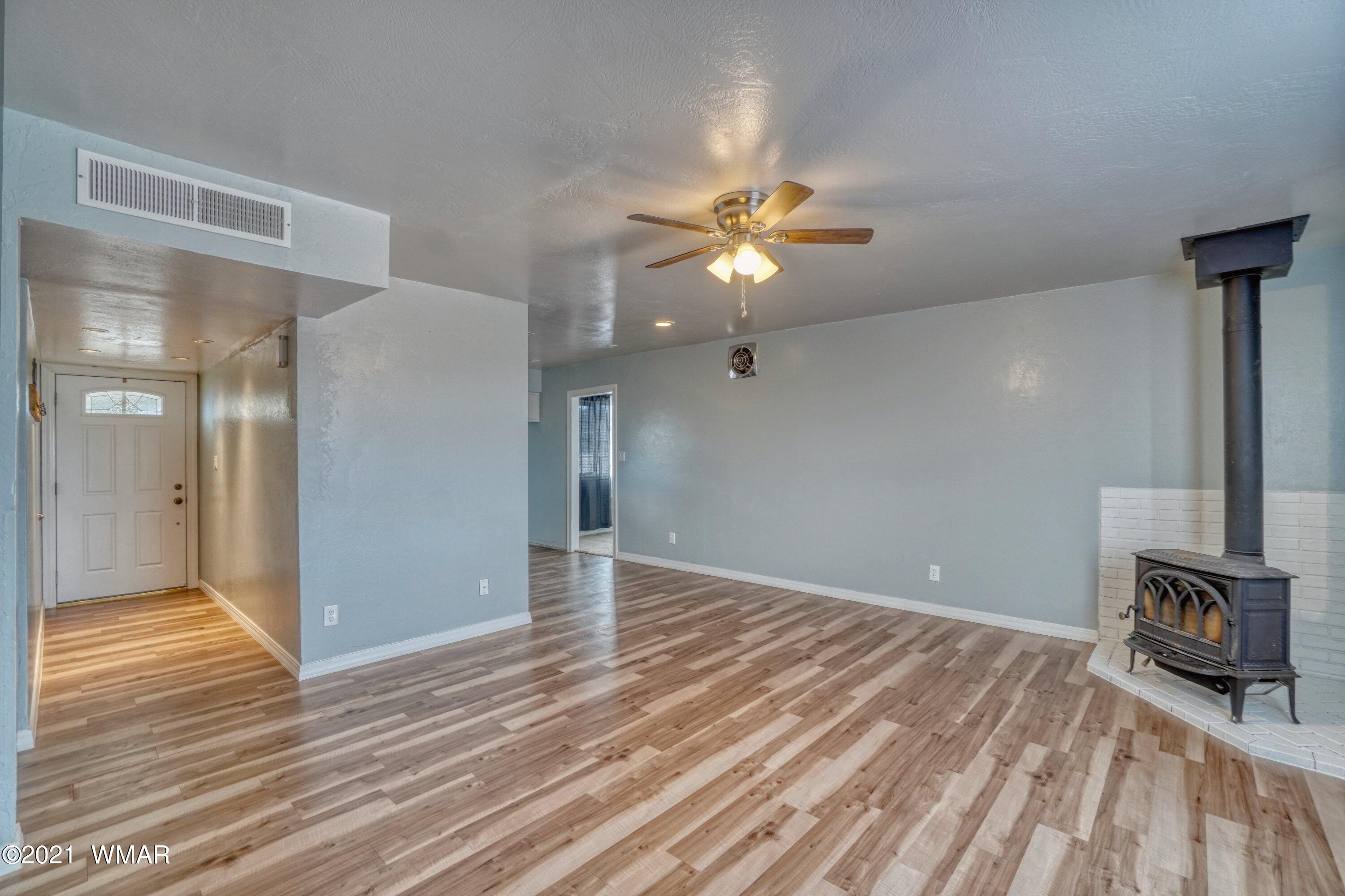 290 South 8th Street Snowflake, AZ 85937 - Photo 2 of 25