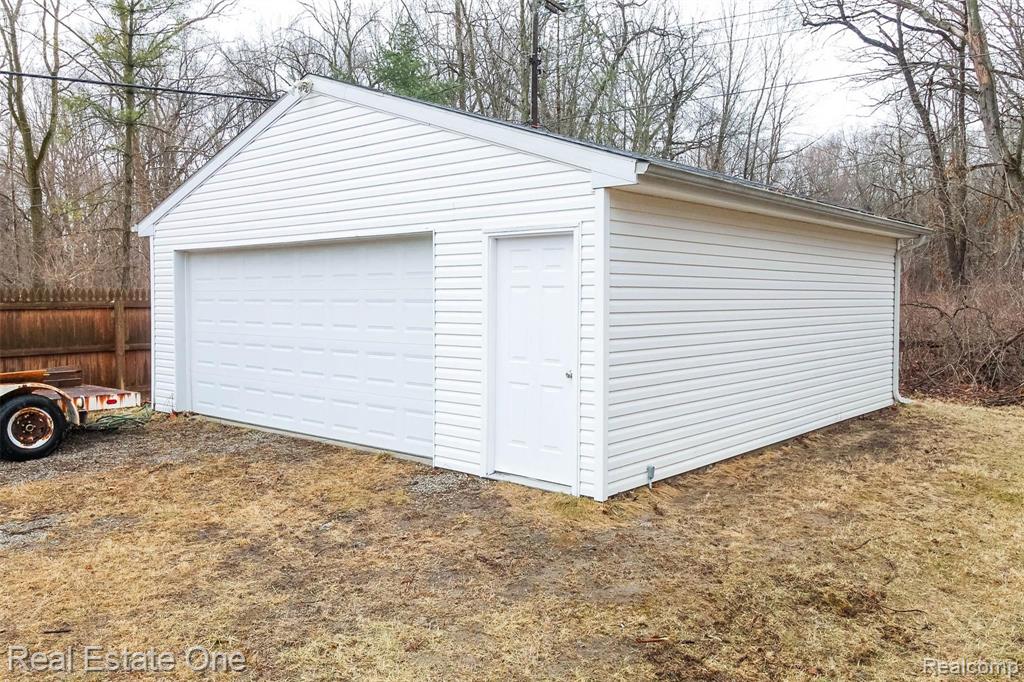10845 Secor Road Temperance, MI 48182 - Photo 33 of 36