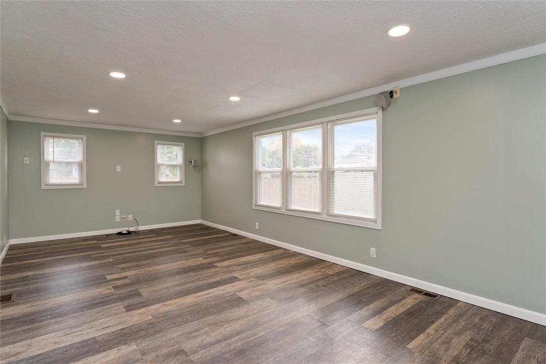 1159 Britton Road Greece, NY 14616 - Photo 14 of 47