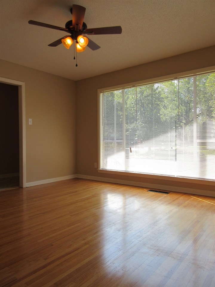 4214 Riche Road Memphis, TN 38128 - Photo 2 of 8