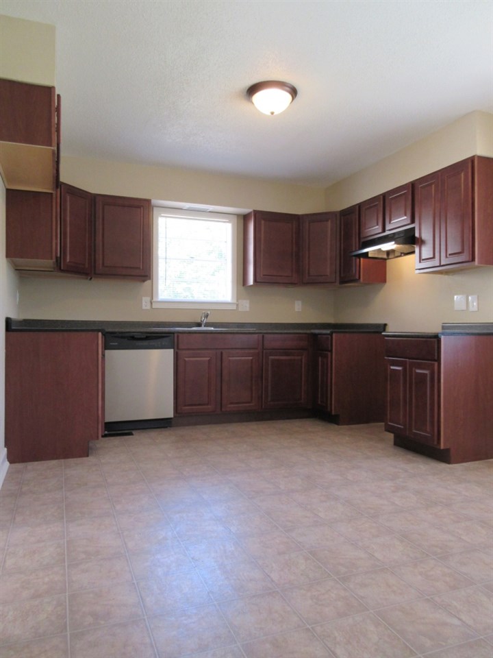4214 Riche Road Memphis, TN 38128 - Photo 3 of 8