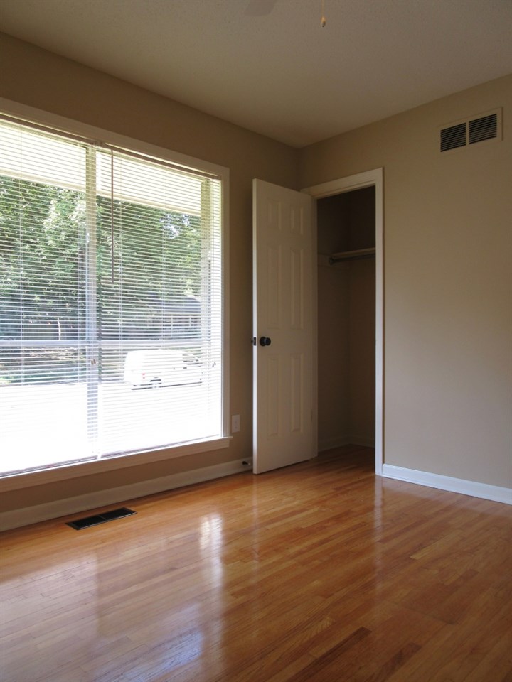 4214 Riche Road Memphis, TN 38128 - Photo 7 of 8