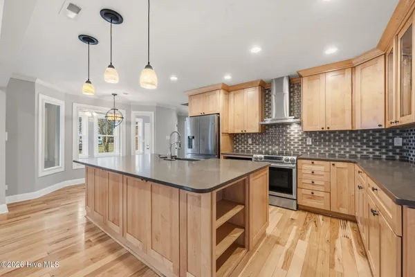 $525,000 | 594 Whitestocking Road, Burgaw, NC 28425