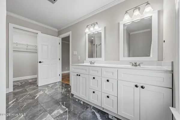 $525,000 | 594 Whitestocking Road, Burgaw, NC 28425