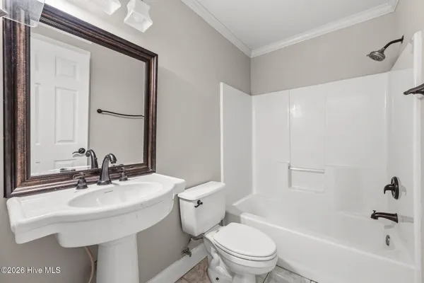 $525,000 | 594 Whitestocking Road, Burgaw, NC 28425