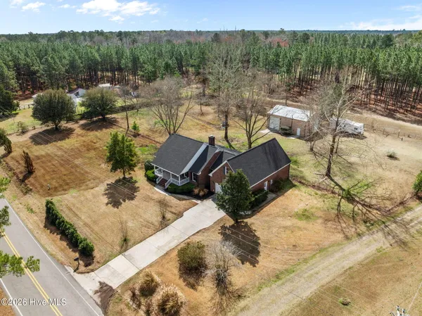 $525,000 | 594 Whitestocking Road, Burgaw, NC 28425