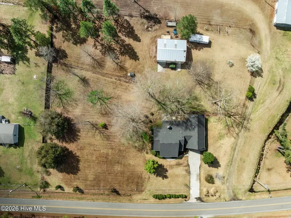 $525,000 | 594 Whitestocking Road, Burgaw, NC 28425