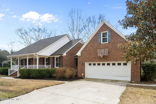 $525,000 | 594 Whitestocking Road, Burgaw, NC 28425