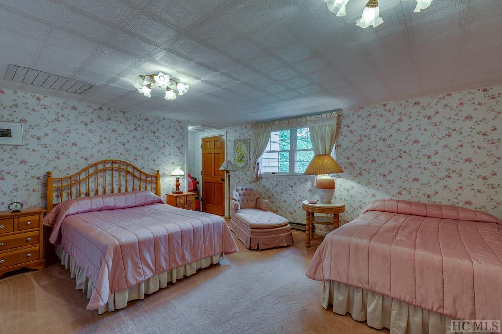 716 Cobb Road Highlands, NC 28741 - Photo 19 of 28 Gallery Image 19