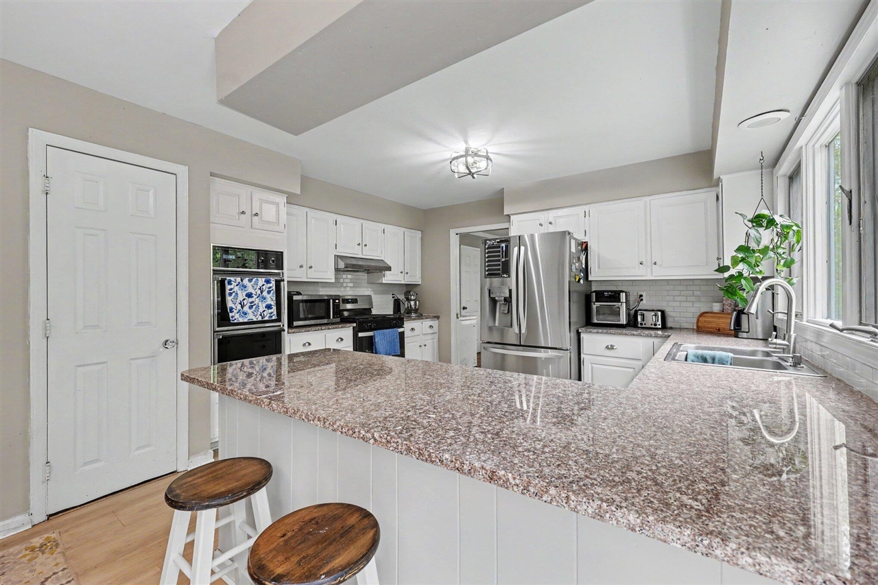2813 Brookside Boulevard Jackson, MI 49203 - Photo 16 of 45