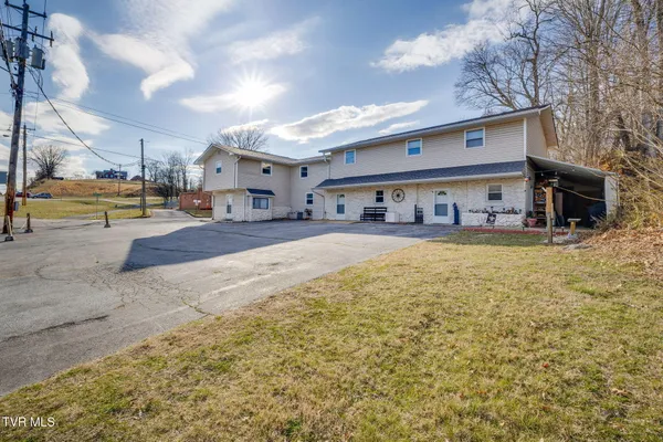 $499,000 | 702 West Main Street, Jonesborough, TN 37659