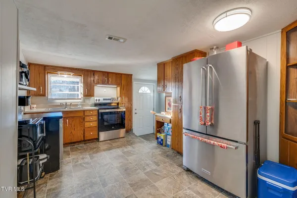 $499,000 | 702 West Main Street, Jonesborough, TN 37659