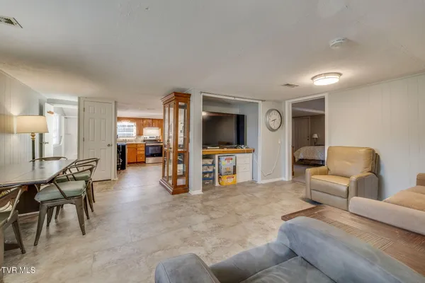 $499,000 | 702 West Main Street, Jonesborough, TN 37659