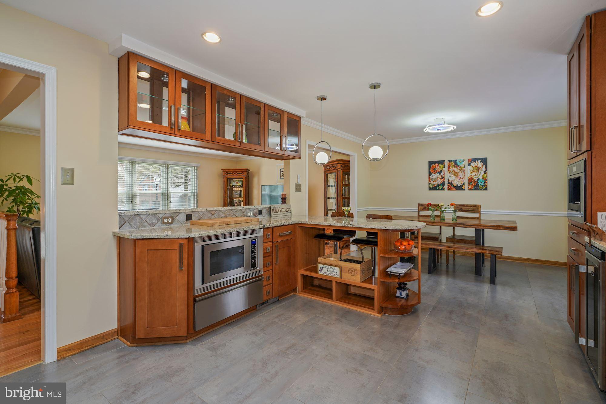 8112 Viola Street Springfield, VA 22152 - Photo 9 of 28 Kitchen open to eating area