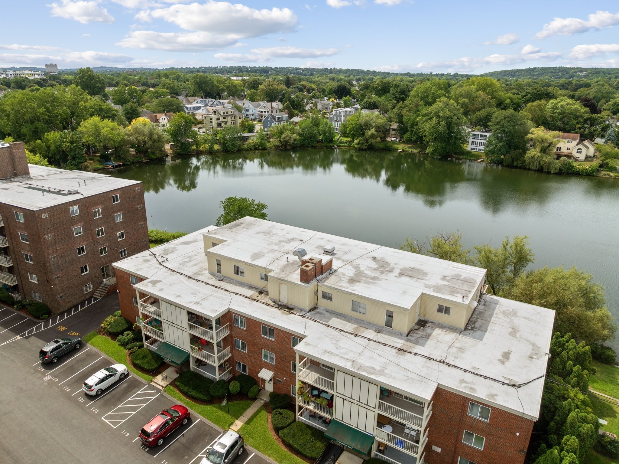 20 Hamilton Road, Unit 401 Arlington, MA 02474 - Photo 27 of 38 Gallery Image 27