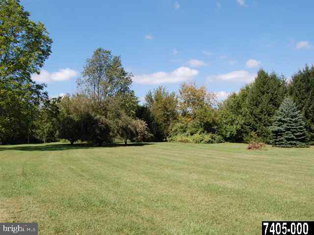 2036 Stauffer Road Spring Grove, PA 17362 - Photo 23 of 25