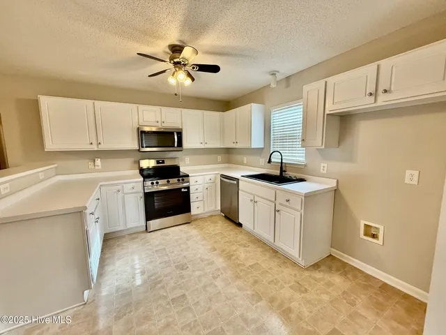 $225,000 | 2903 Satterfield Drive, Greenville, NC 27834