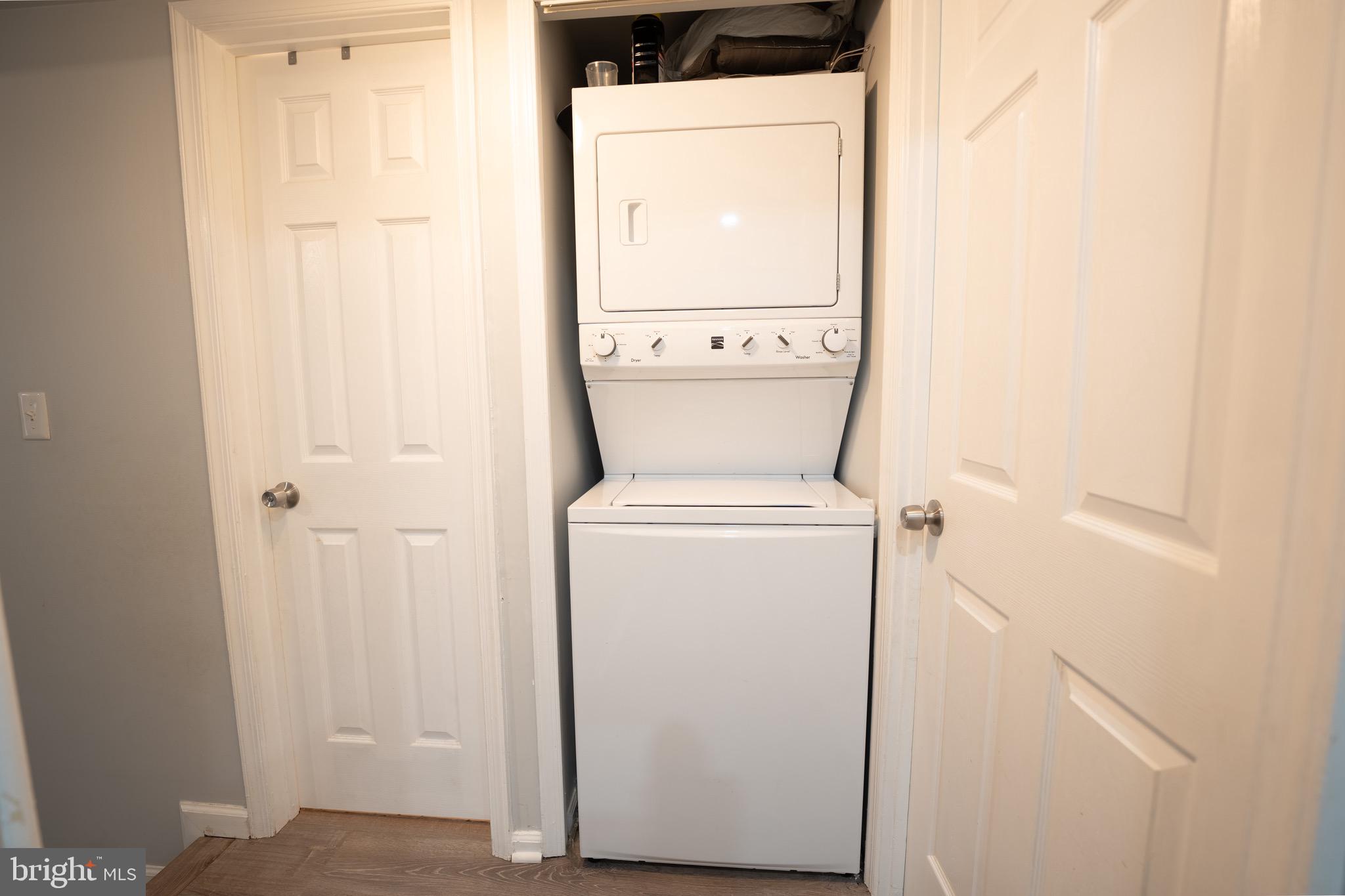 15 Pickering Court, Unit 1502 Germantown, MD 20874 - Photo 17 of 17 a utility room with dryer and washer