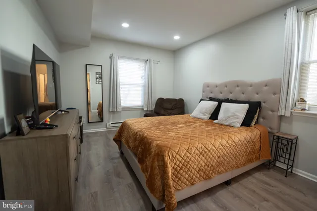 $1,800 | 15 Pickering Court, Unit 1502, Germantown, MD 20874