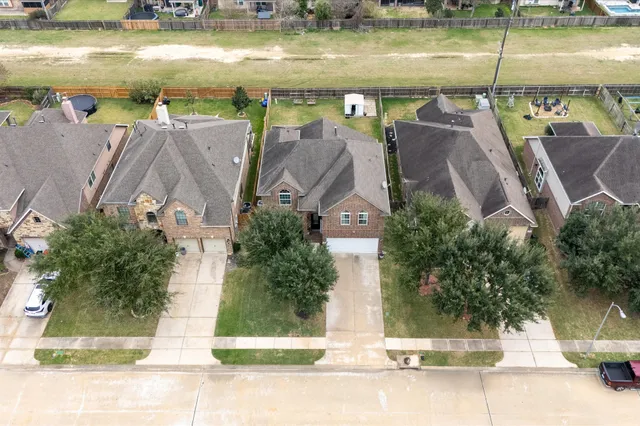 $335,000 | 9962 Norhill Heights Lane, Brookshire, TX 77423