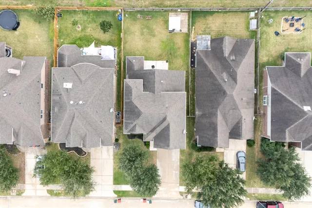 $335,000 | 9962 Norhill Heights Lane, Brookshire, TX 77423