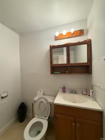 $895 | 515-4 West Kirkwood Avenue, Bloomington, IN 47404