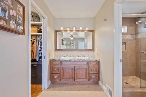 $889,000 | 60 Dots Circle, Hollister, CA 95023