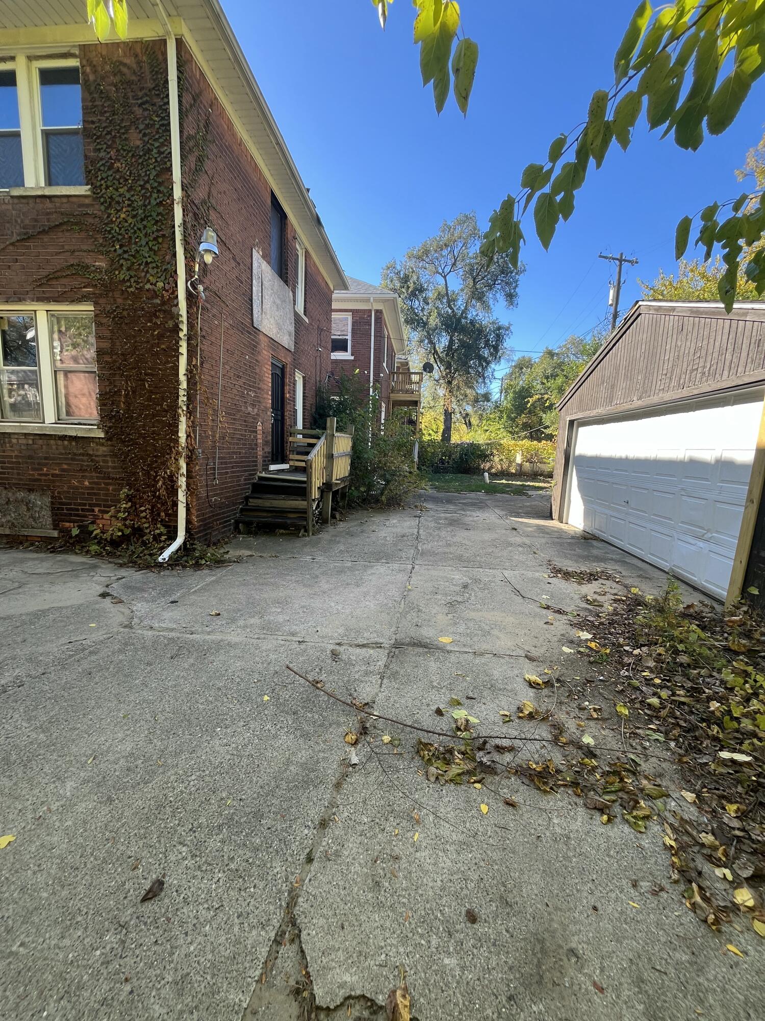 2922 Fullerton Avenue Detroit, MI 48238 - Photo 28 of 29 Back of House